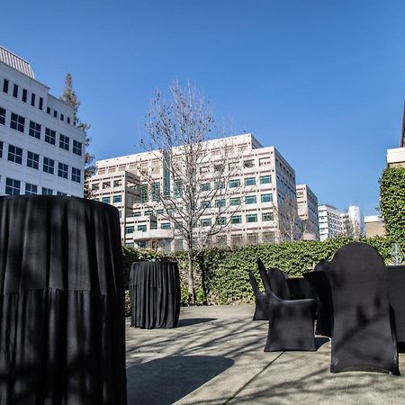 Courtyard By Marriott Sacramento Midtown Hotel Exterior photo